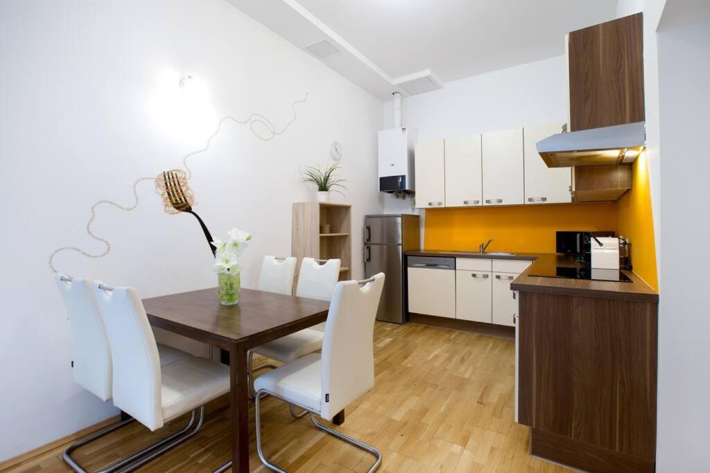 Relax Apartment Vienna City Center Eksteriør bilde